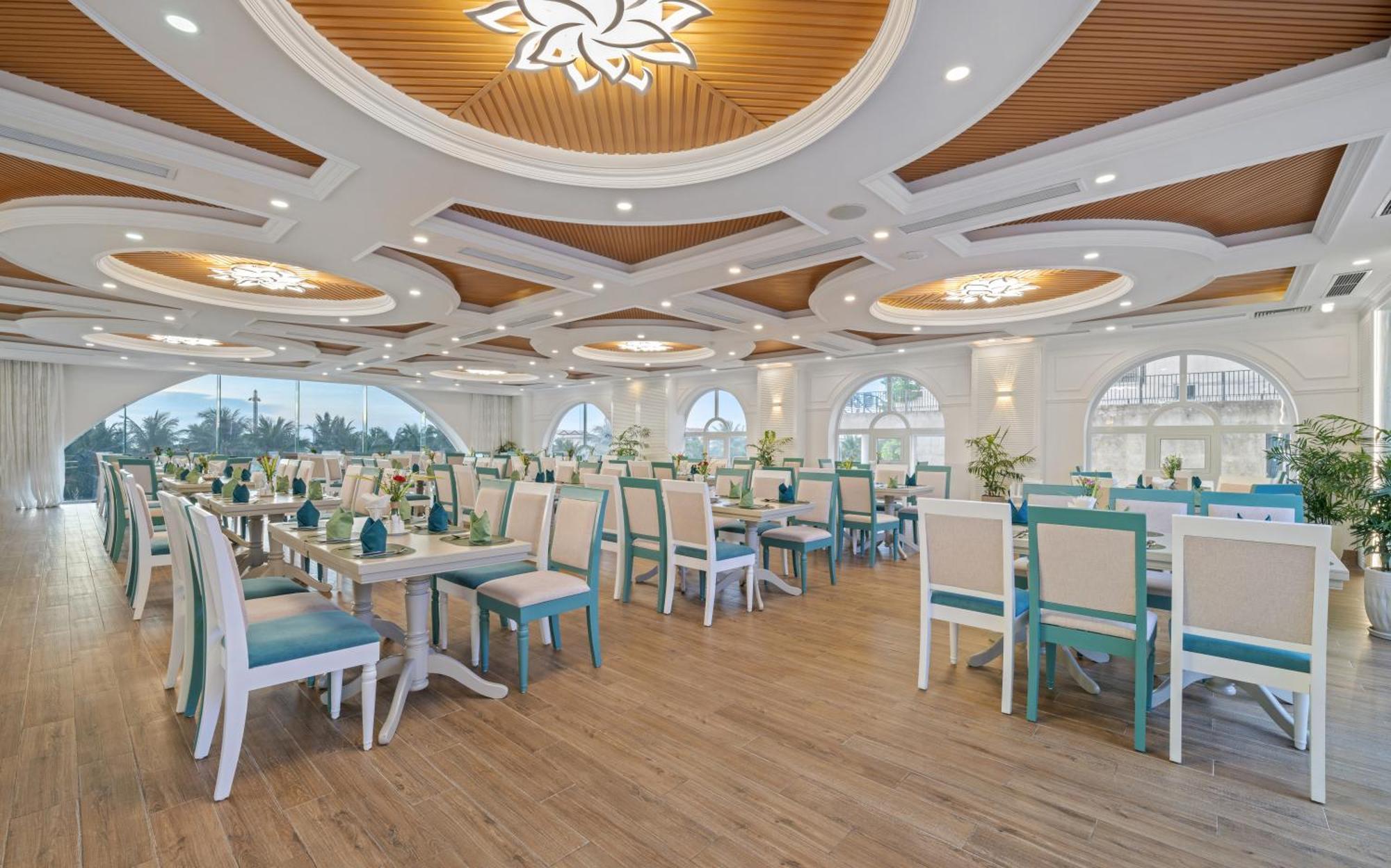 Paracel Beach Hotel Дананг Екстериор снимка